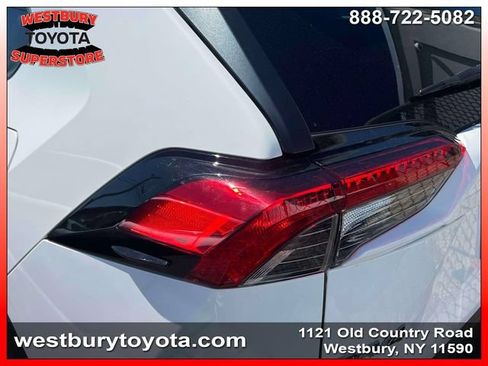 Certified 2024 Toyota RAV4 LE AWD/4WD image 7