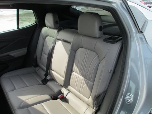 New 2026 Buick Envista Avenir image 12