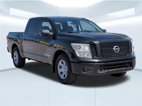 Used 2019 Nissan Titan S w/ S Utility Package image 4