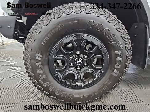 Used 2022 Ford Bronco Wildtrak image 41