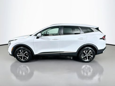 Used 2024 Kia Sportage EX AWD/4WD image 4