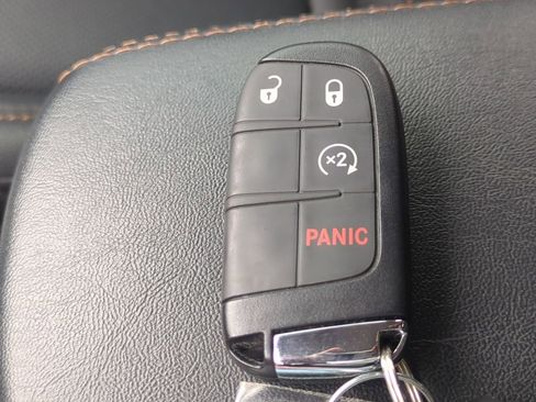 Used 2020 Jeep Compass Limited image 31