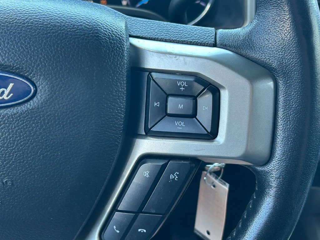 Used 2022 Ford F250 Lariat w/ Lariat Value Package AWD/4WD image 39