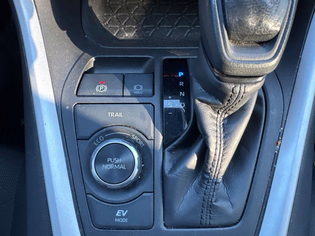 Used 2023 Toyota RAV4 XLE w/ Convenience Package AWD/4WD image 23