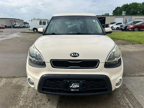 Used 2013 Kia Soul + w/ Audio Pkg FWD image 9