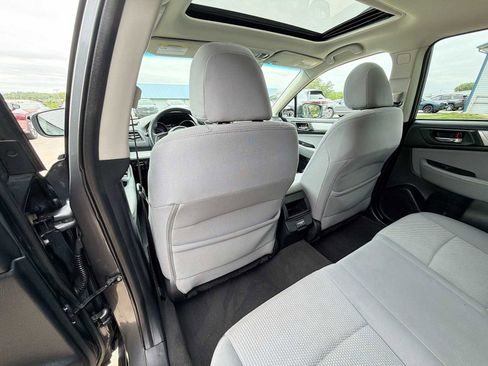 Used 2018 Subaru Outback 2.5i Premium AWD/4WD image 15