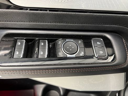 Used 2021 Lincoln Aviator Reserve w/ Equipment Group 208A AWD/4WD image 15