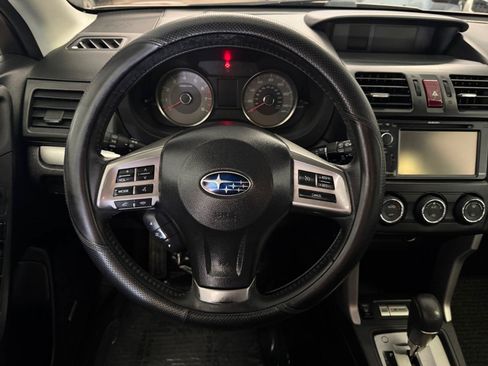 Used 2015 Subaru Forester 2.5i Limited AWD/4WD image 11