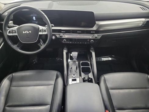 Certified 2024 Kia Telluride S w/ S Sunroof Package AWD/4WD image 15