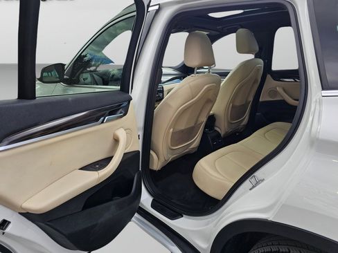 Used 2017 BMW X1 sDrive28i image 21