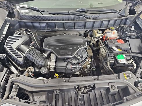 Used 2018 Cadillac XT5 Luxury w/ Driver Awareness Package image 36