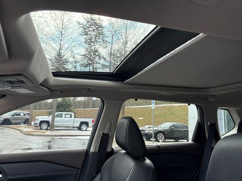 Certified 2023 Nissan Rogue SL w/ SL Premium Package image 14