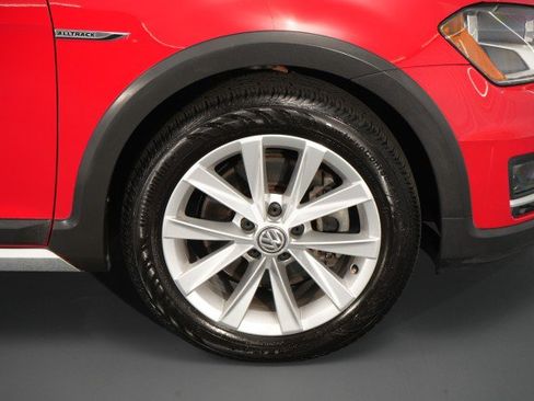Used 2017 Volkswagen Golf Alltrack SE AWD/4WD image 23