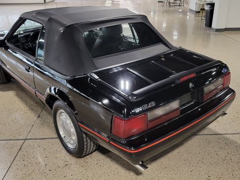 Used 1989 Ford Mustang LX RWD image 29