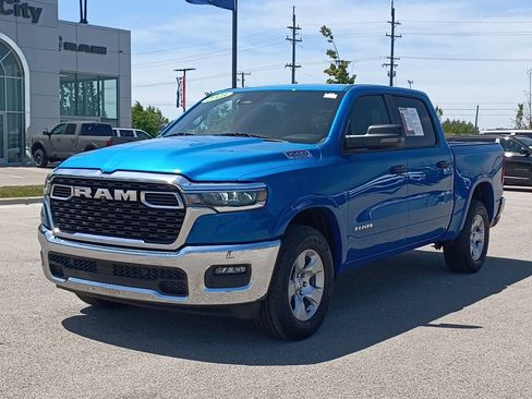 Used 2025 RAM 1500 Big Horn AWD/4WD image 2
