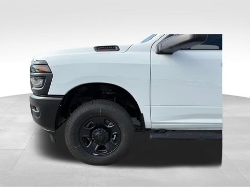 New 2026 RAM 2500 Tradesman AWD/4WD image 22