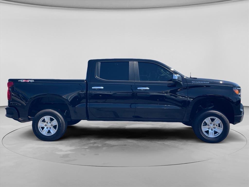 Used 2023 Chevrolet Silverado 1500 Custom AWD/4WD image 9