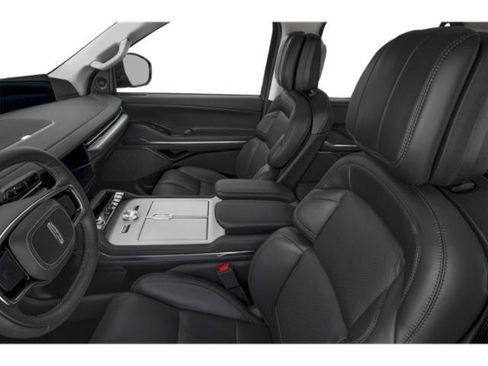 New 2026 Lincoln Navigator L Reserve AWD/4WD image 8