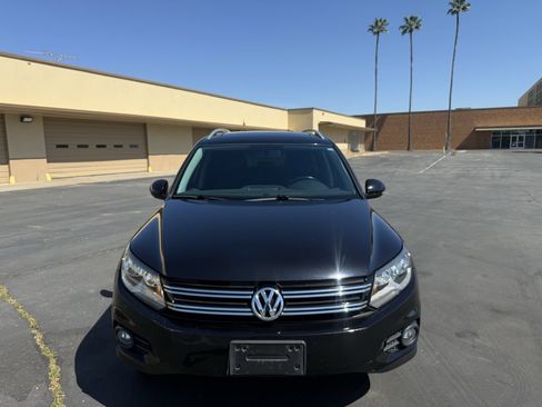 Used 2015 Volkswagen Tiguan SEL image 2