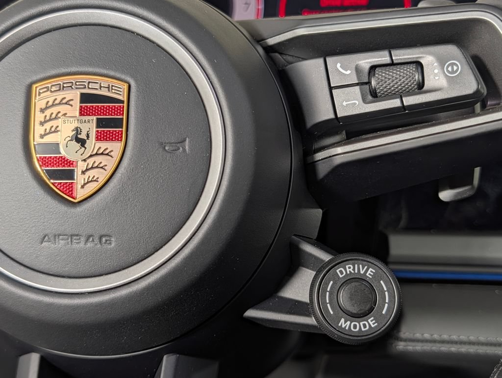 Certified 2026 Porsche Panamera GTS AWD/4WD image 39