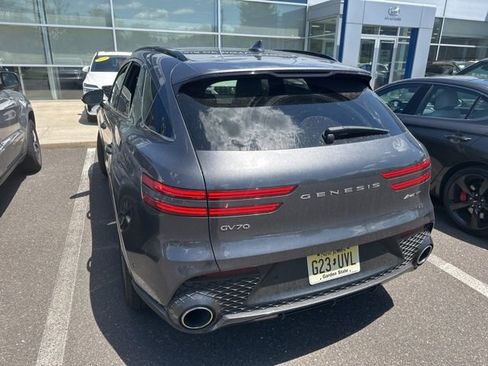 Used 2022 Genesis GV70 3.5T Sport w/ Sport Advanced Package AWD/4WD image 9