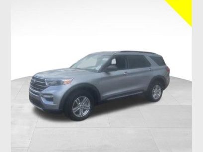 Certified 2023 Ford Explorer XLT w/ Equipment Group 202A