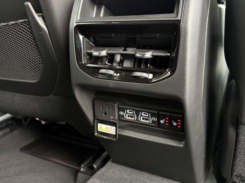 New 2025 Jeep Grand Cherokee Overland w/ Adv Protech Group III image 14