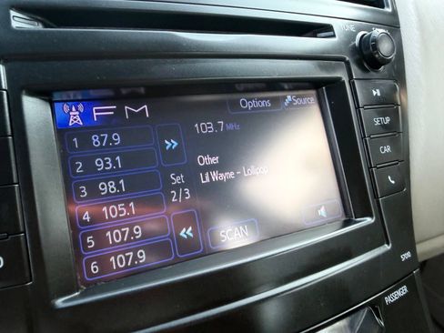 Used 2013 Toyota Prius V Two FWD image 16