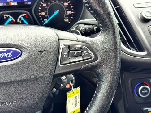 Used 2018 Ford Escape SE w/ SE Sport Appearance Package AWD/4WD image 22