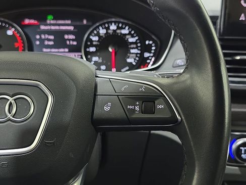 Used 2023 Audi Q5 2.0T Premium w/ Convenience Package image 18