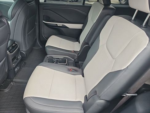 Used 2025 Lexus TX 500h AWD w/ Technology Package image 26