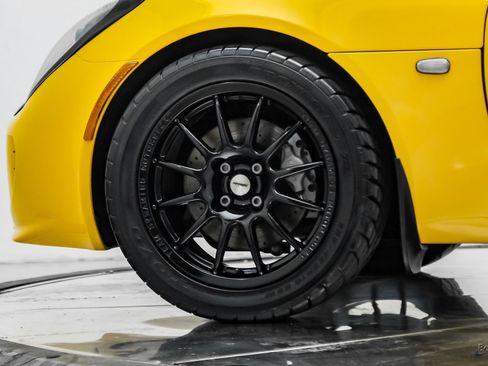 Used 2005 Lotus Elise RWD image 87