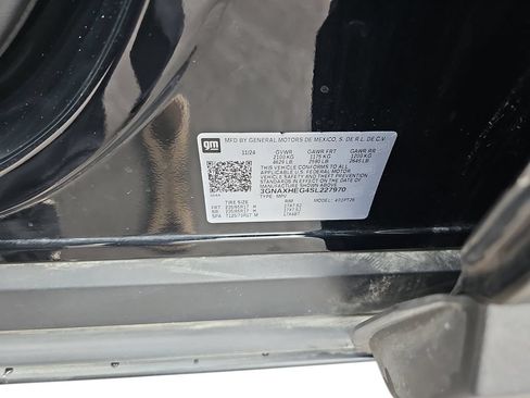 Used 2025 Chevrolet Equinox LT FWD image 32