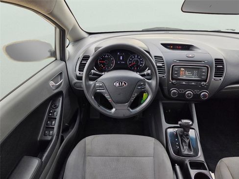 Used 2018 Kia Forte LX w/ LX Rear Camera Package image 28