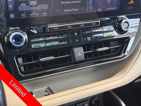 Used 2021 Toyota Highlander Limited FWD image 23