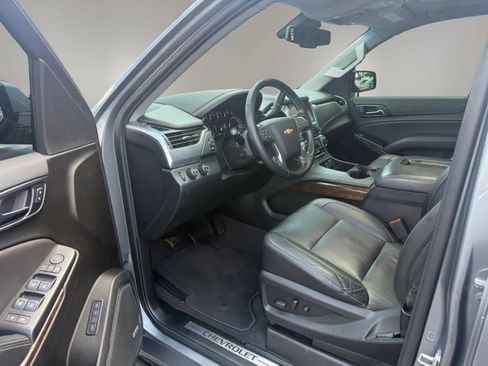 Used 2020 Chevrolet Suburban LT AWD/4WD image 13
