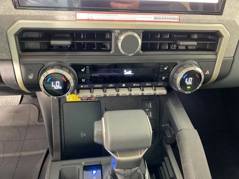 New 2025 Toyota Tacoma 4x4 Double Cab Hybrid image 17