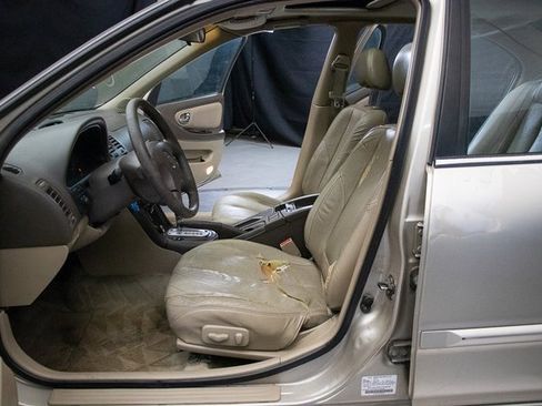 Used 2000 Nissan Maxima GLE image 25