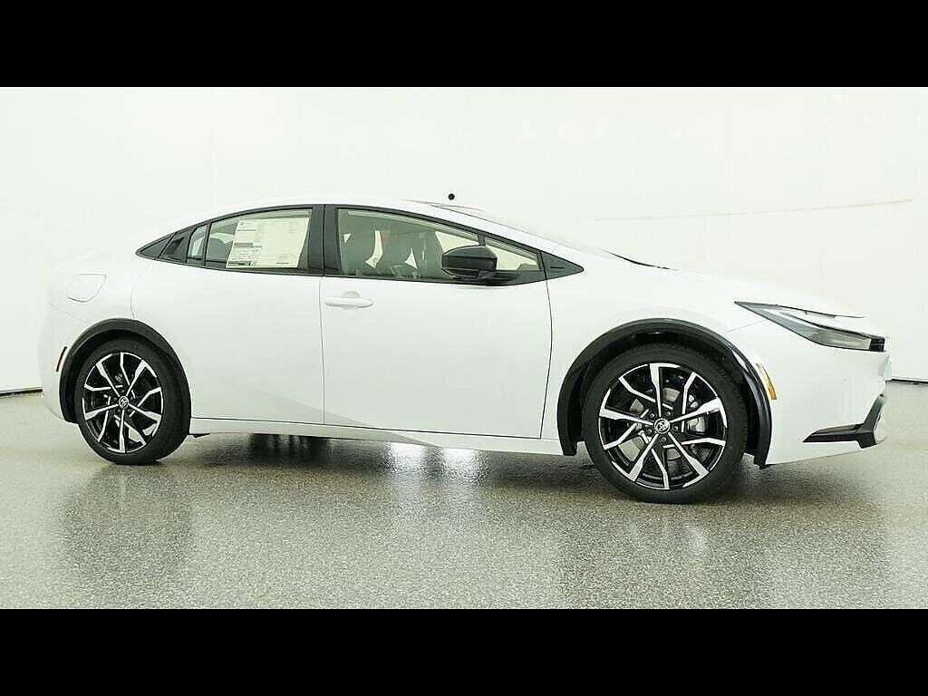 New 2026 Toyota Prius Plug-In Hybrid FWD image 79