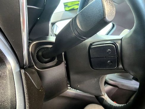 Used 2024 Chevrolet Equinox LT FWD image 24