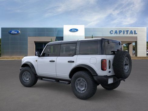 New 2025 Ford Bronco Badlands w/ Sasquatch Package AWD/4WD image 4