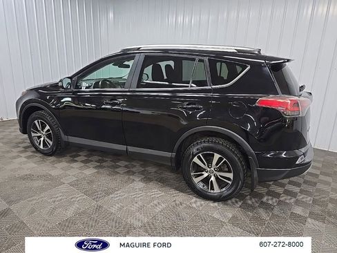 Used 2018 Toyota RAV4 XLE w/ Plus Extra Value Package AWD/4WD image 5