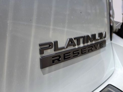 Used 2025 Nissan Armada Platinum Reserve AWD/4WD image 13