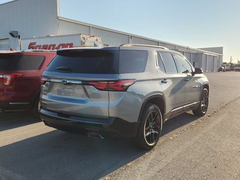 Used 2023 Chevrolet Traverse Premier w/ Redline Edition FWD image 4