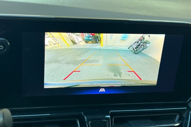 Used 2025 Chevrolet TrailBlazer RS w/ Driver Confidence Package FWD image 23