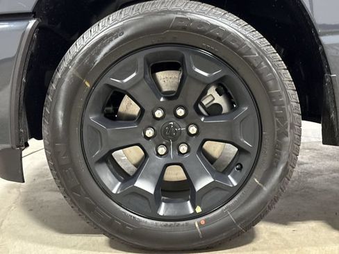 New 2026 RAM 1500 Express AWD/4WD image 26