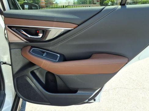 Certified 2022 Subaru Outback Touring AWD/4WD image 9