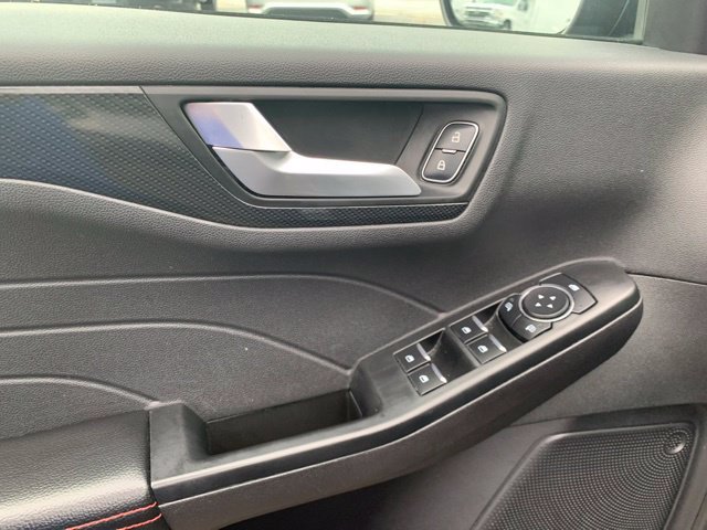 Used 2025 Ford Escape ST-Line Select AWD/4WD image 22