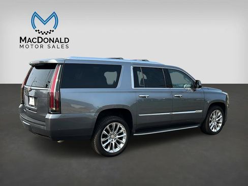 Used 2019 Cadillac Escalade ESV Luxury AWD/4WD image 7