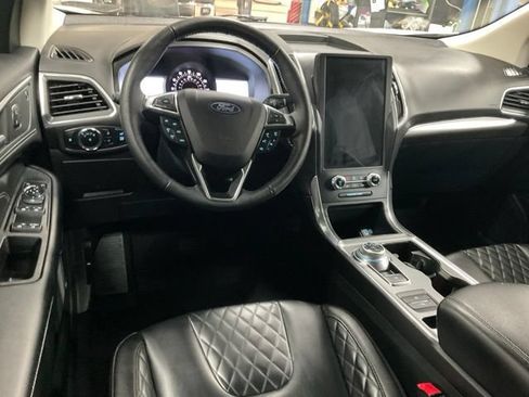 Used 2024 Ford Edge Titanium AWD/4WD image 8